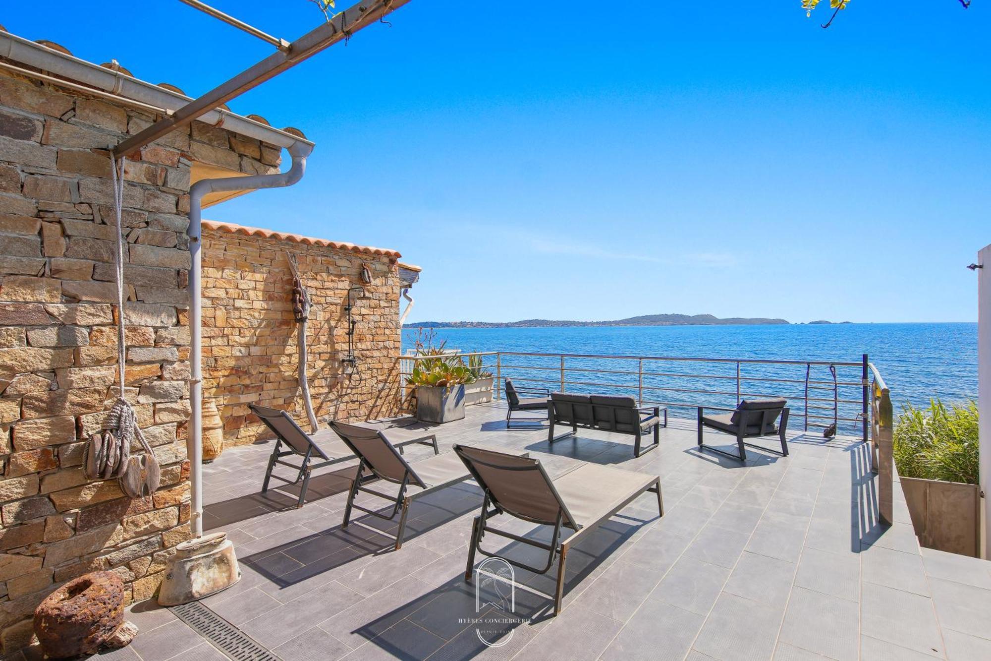 Maison Sur L'Eau-Hyeres-Almanarre-Parkings Clim Wifi By Hc Dış mekan fotoğraf