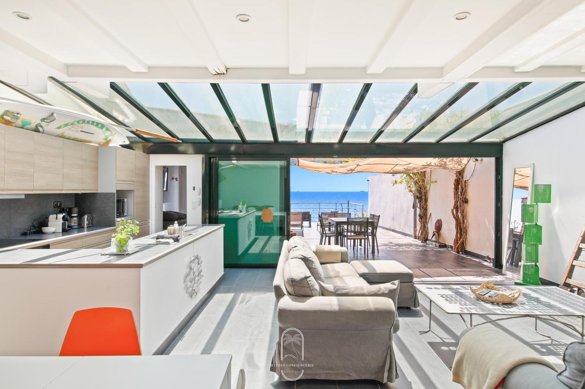 Maison Sur L'Eau-Hyeres-Almanarre-Parkings Clim Wifi By Hc Dış mekan fotoğraf